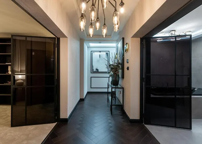 Sovo - Luxury Romantic Westend With Jacuzzi Bath