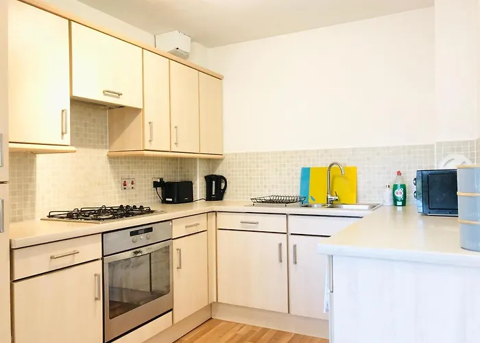 شقة Spacious Retreat At Prime Location With Free Parking& Balcony