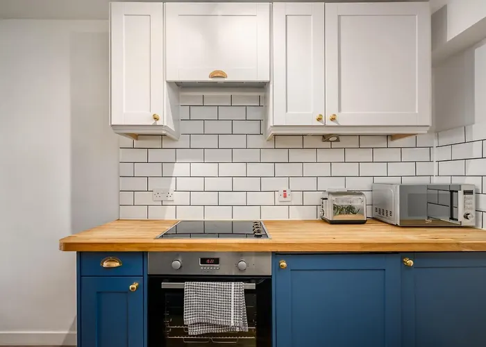 The Riverside Hideaway By Calton Living *