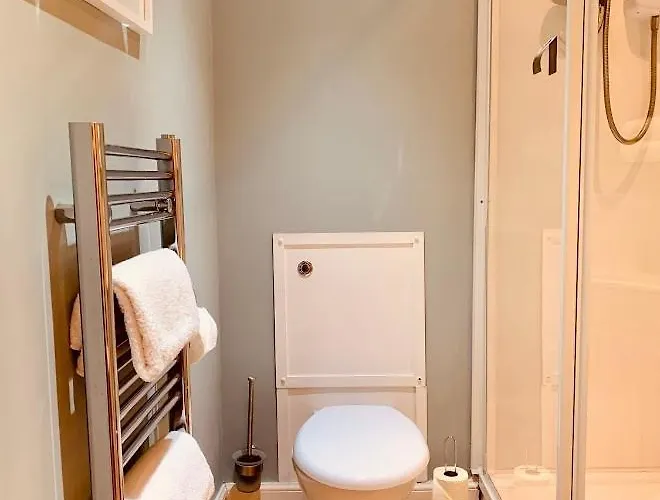 Royal Mile Apt, Just 1 Min From Castle! *