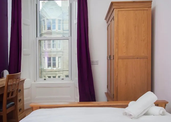 My Meadows, Centre Apartment, Sunny&spacious Appartement *