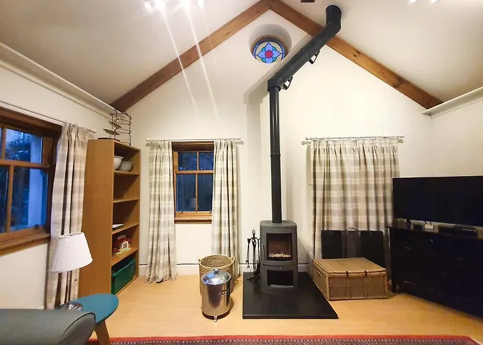 2-bedroom With Parking - Ground Floor Apartment
