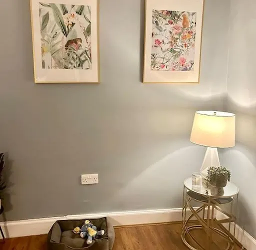 Daire Large 2 Bedroom, Ground Floor Flat, Close To Edinburgh