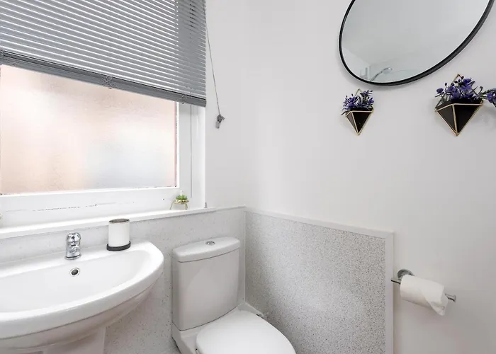 Cosy 1 Bedroom In The West End 아파트