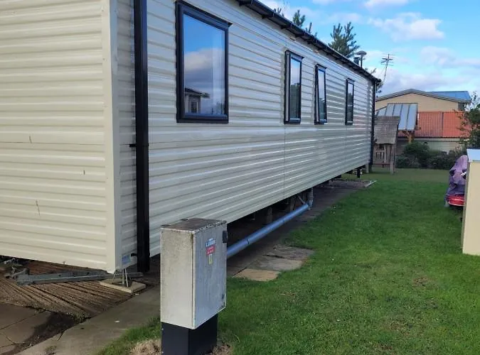 Cozy Caravan Near