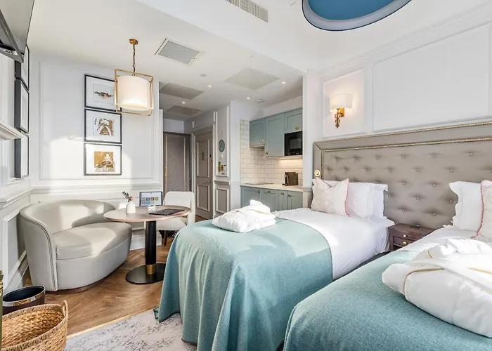 Righ Residences - George Street Aparthotel 4*