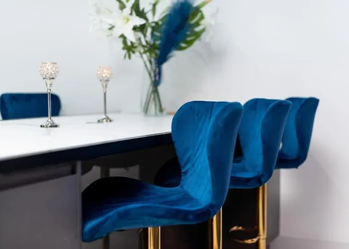 Spacious Modern Centre Castle Views * אדינבורו