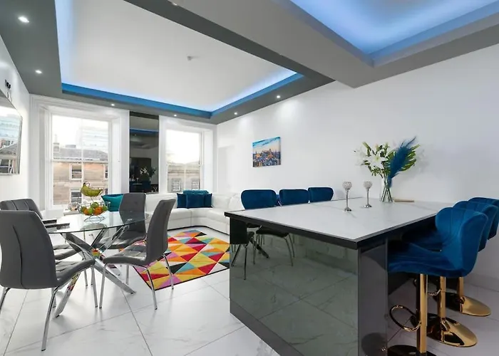 Spacious Modern Centre Castle Views אדינבורו