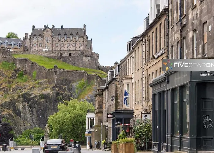 Cool Urban With Stunning Castle Views Апартаменты