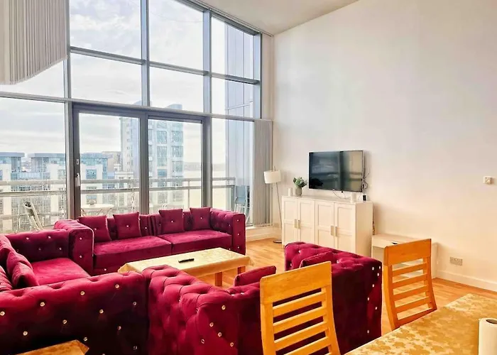 Spacious Penthouse *