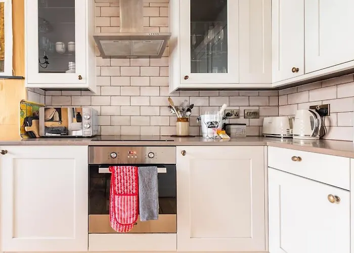 Apartmán The Holyrood Park Hideaway Is A Lush & Arty 2 Double Bed