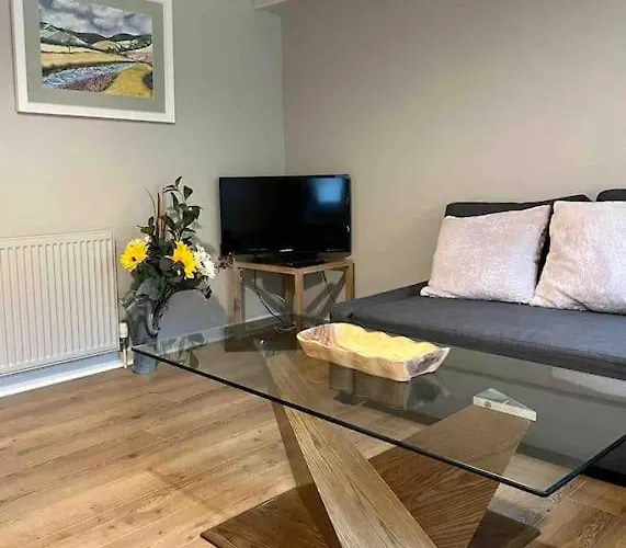 Apartman Modern 2 Bedrooms & Two Bathrooms *