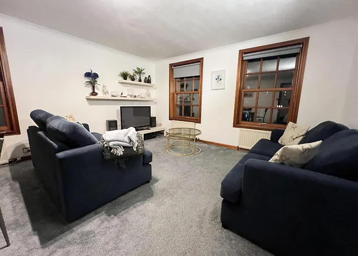 2br Flat Historic Centre Sleeps 5 Apartment Edinburgh