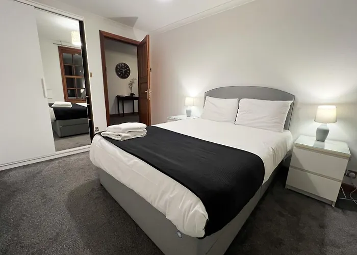 2br Flat Historic Centre Sleeps 5