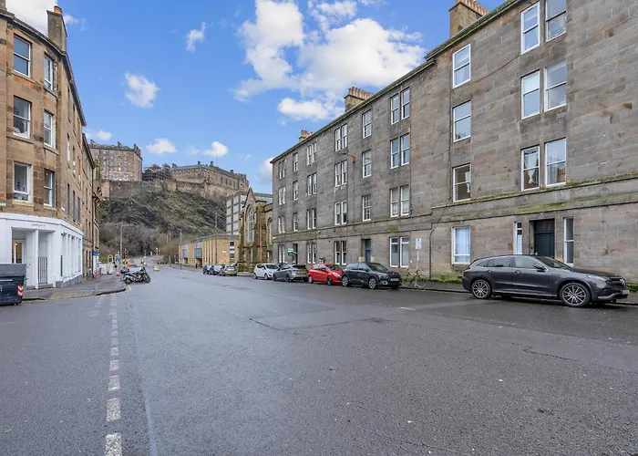 Cosy Modern Centre Flat Edinburg