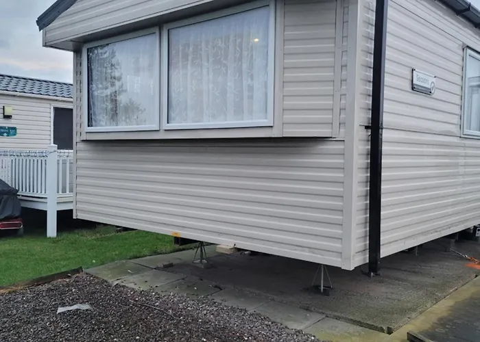 Cozy Caravan Near * Edinburgh