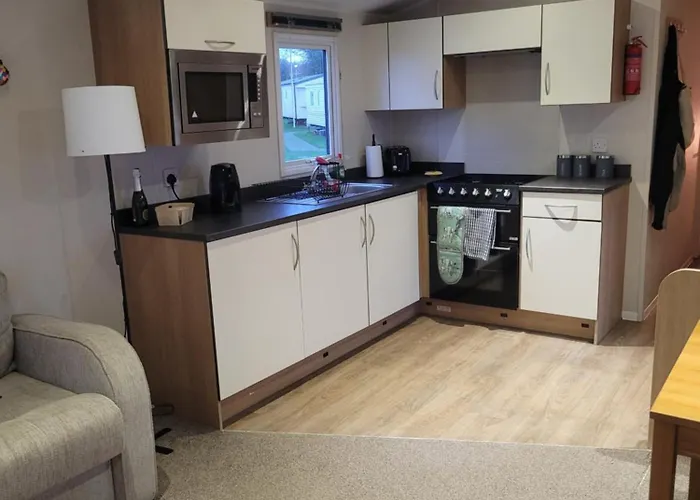 Cozy Caravan Near