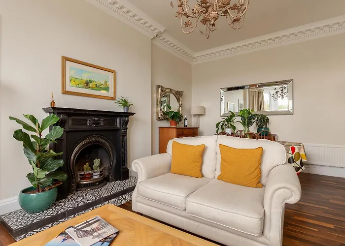 Stylish Victorian Apartment's Close To The Botanical Gardens, Free Parking! Apartman Edinburgh