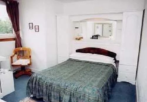 Hotel Milton House 3*