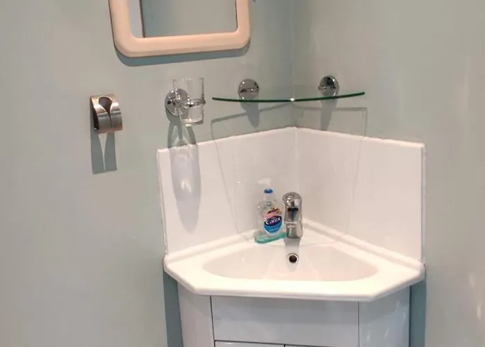 Royal Mile Apt, Just 1 Min From Castle! * אדינבורו