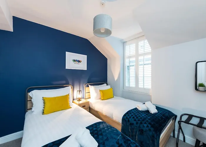 Apartamento Quiet, 2 Bedroom Royal Mile Gem Edimburgo