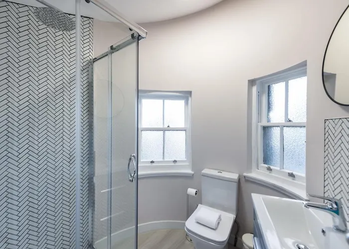 Apartment Quiet, 2 Bedroom Royal Mile Gem *