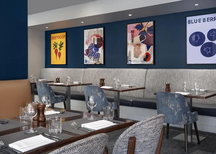 מלון Delta By Marriott 4*