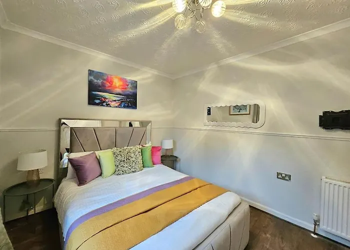 Craigietinny Road Apartment- 3 Beds Edinburgh