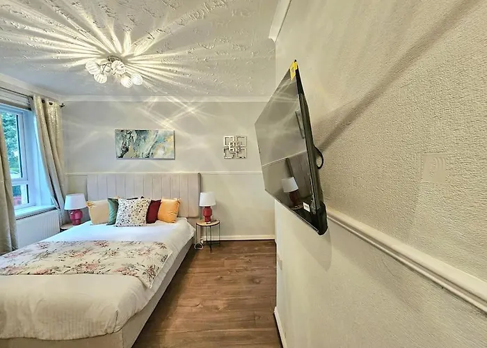 Craigietinny Road Apartment- 3 Beds Appartement