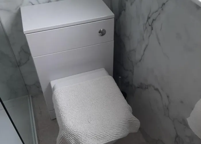 アナザー ルーム ベッド・アンド・ブレックファスト エディンバラ