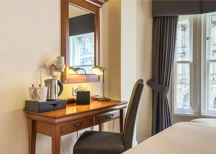 Old Waverley 3* Edinburgh