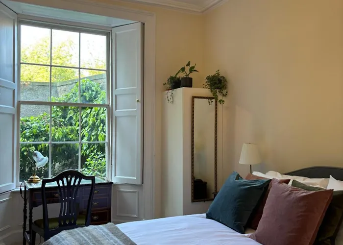Lägenhet Cosy Georgian Flat