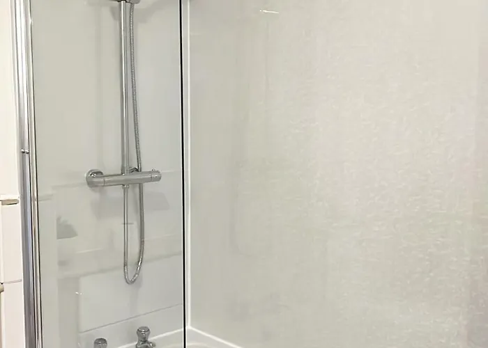 15 Mins To Princes Street Spacious Lakeside With Free Parking * Edimburgo