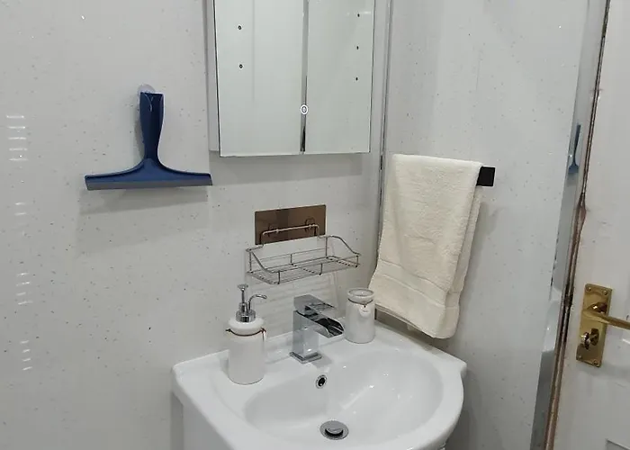 Lejlighed Beautiful Ground Floor Flat Near Haymarket