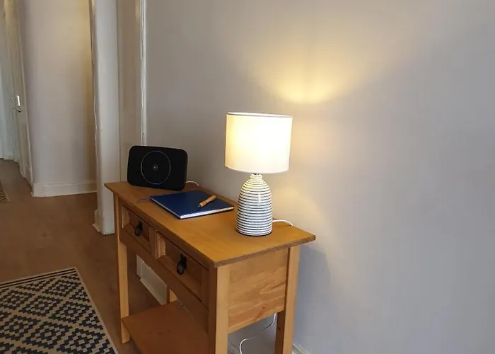Lejlighed Beautiful Ground Floor Flat Near Haymarket *