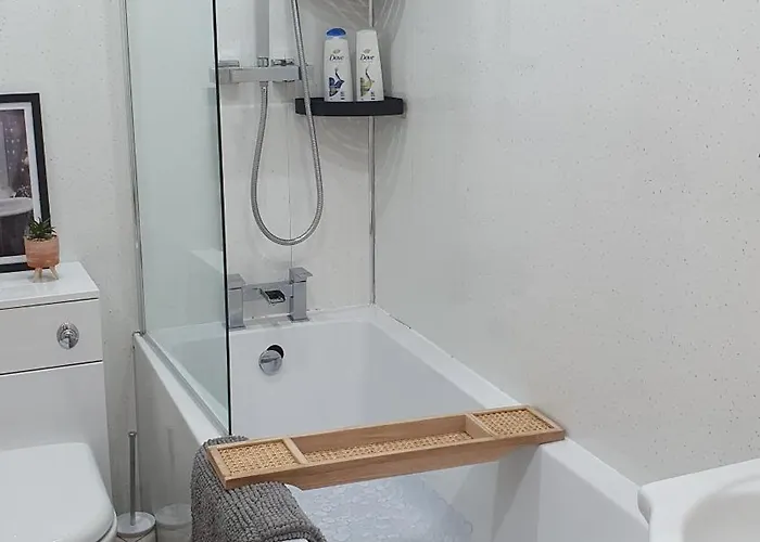 Beautiful Ground Floor Flat Near Haymarket Edinburgh