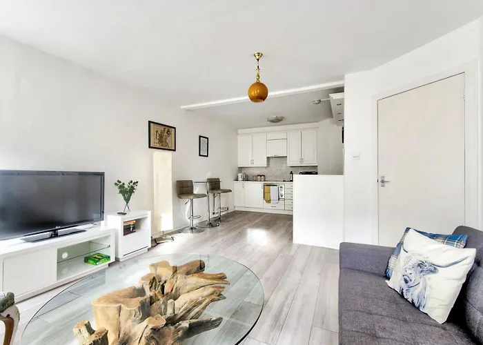 Guestready - Bright & Airy 1br Flat In Center * إدنبرة