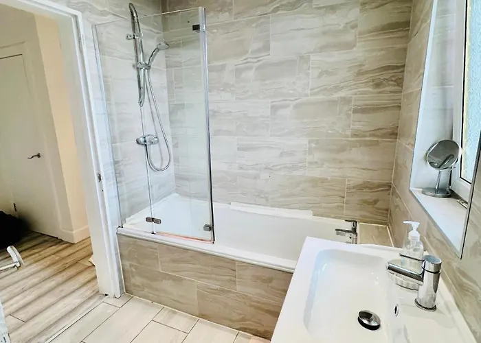 דירה The Urban Retreat