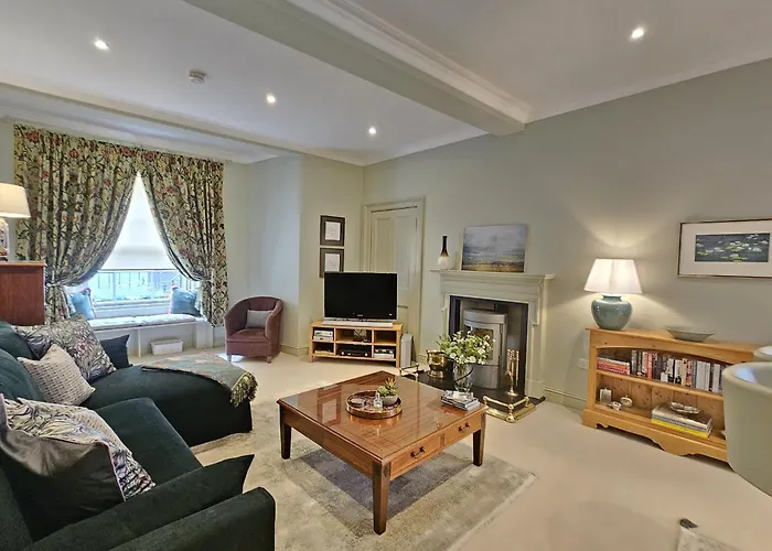 Elegant 1-bedroom *