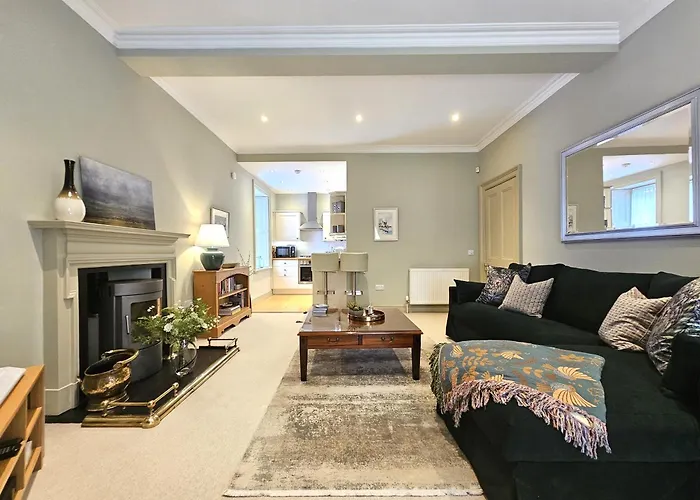 Elegant 1-bedroom