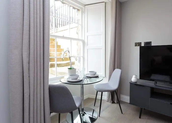 Dragon - Centre 1 Bed *