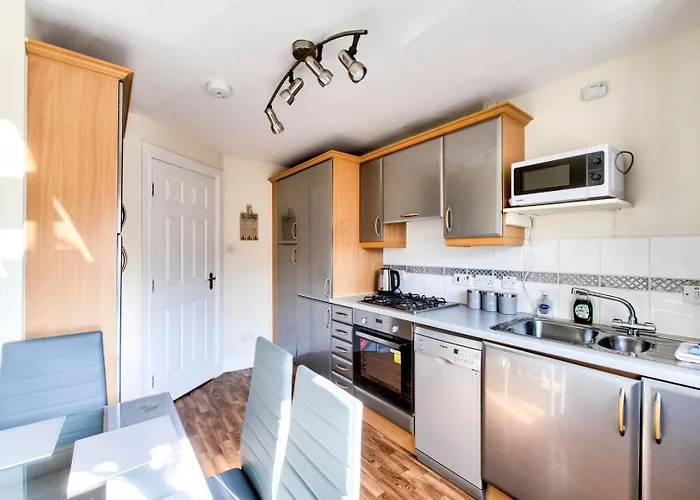 Guestready - 3bdr W/ Private Parking * Edinburgh