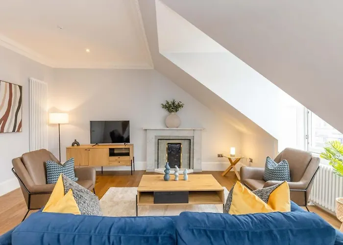 Dragon - Ladon - 2 Bed Centre Luxury Apartment *