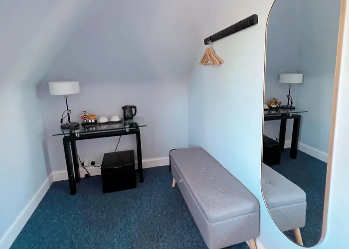 Πανσιόν Gladstone House 4*