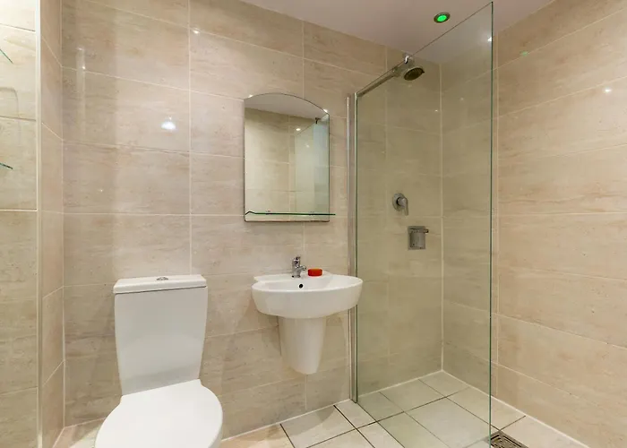 Holiday home Light And Spacious 2 Bedroom Flat In Heart Of