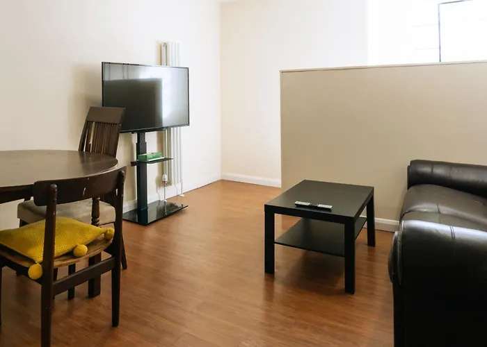 Homely 3 Bedroom In The Heart Of * Edynburg