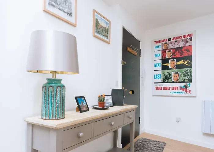 & Modern 2bd Flat - Appartement *