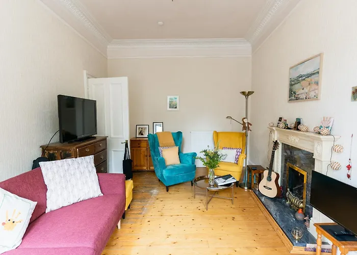 Apartament Palm Tree Apartment- Period With Cat