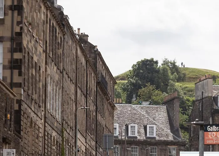 The Broughton Townhouse 3* Edinburgh
