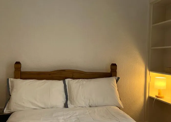 Spacious Boutique Two-bedroom Next To The Castle * Edinburgh